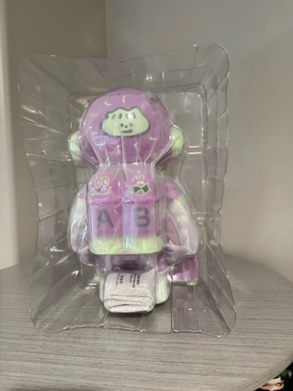 Pop Mart Space Cadets Mega Space Molly 400% Confirmed Purple